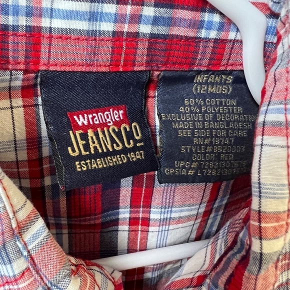 3/$15 Wrangler 12 month button up short sleeve shirt - Picture 5 of 5